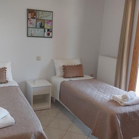 Turla'S Apartment Dassia  Zewnętrze zdjęcie
