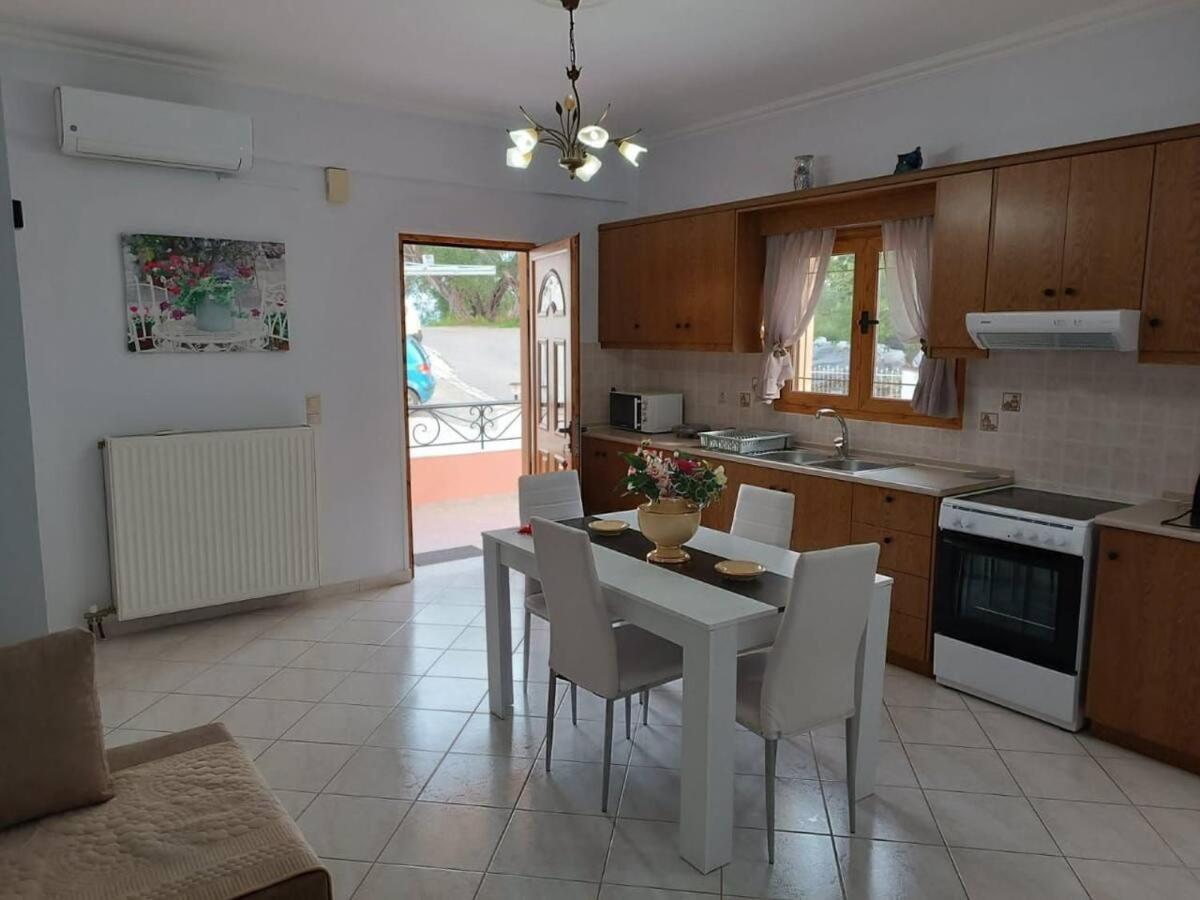 Turla'S Apartment Dassia  Zewnętrze zdjęcie
